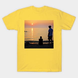 sun sets T-Shirt